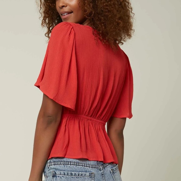 O'Neill Wes Solid Top red flouncy peplum size Large - Picture 2 of 15